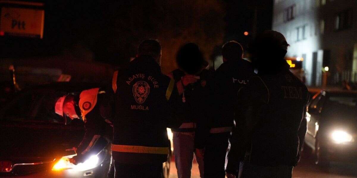 Menteşe’de Yılbaşı Öncesi Asayiş ve Trafik Denetimleri Artırıldı 20